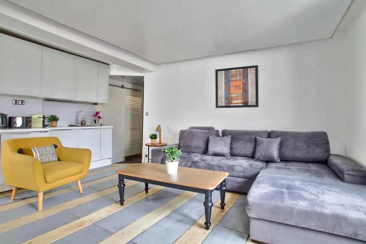 1 Bedroom Le Marais Temple Paris 0*,  France